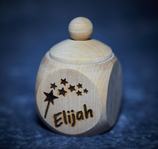 Zahndöschen mit dem Namen des Kindes - Timos holzWerkstatt