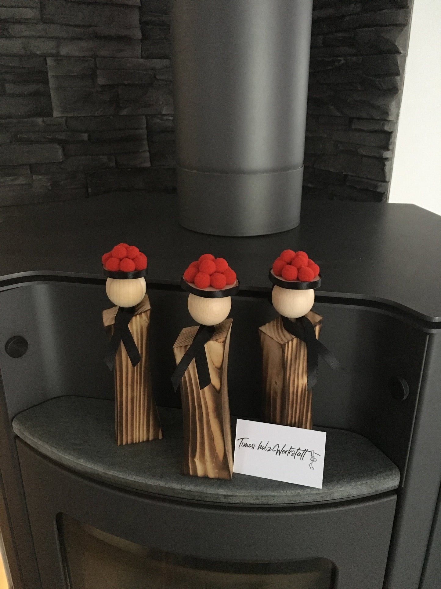 Schwarzwald-Mädel | Schwarzwald Style | Bollenhut - TE Designz / Timos holzWerkstatt