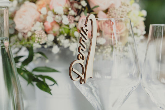 Platzhalter zum Einhängen am Glas - TE Designz / Timos holzWerkstatt