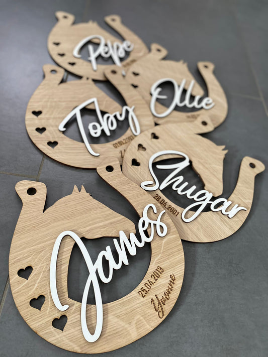 Boxenschild aus Holz / Individuelles Schild für Pferdeboxen - TE Designz / Timos holzWerkstatt