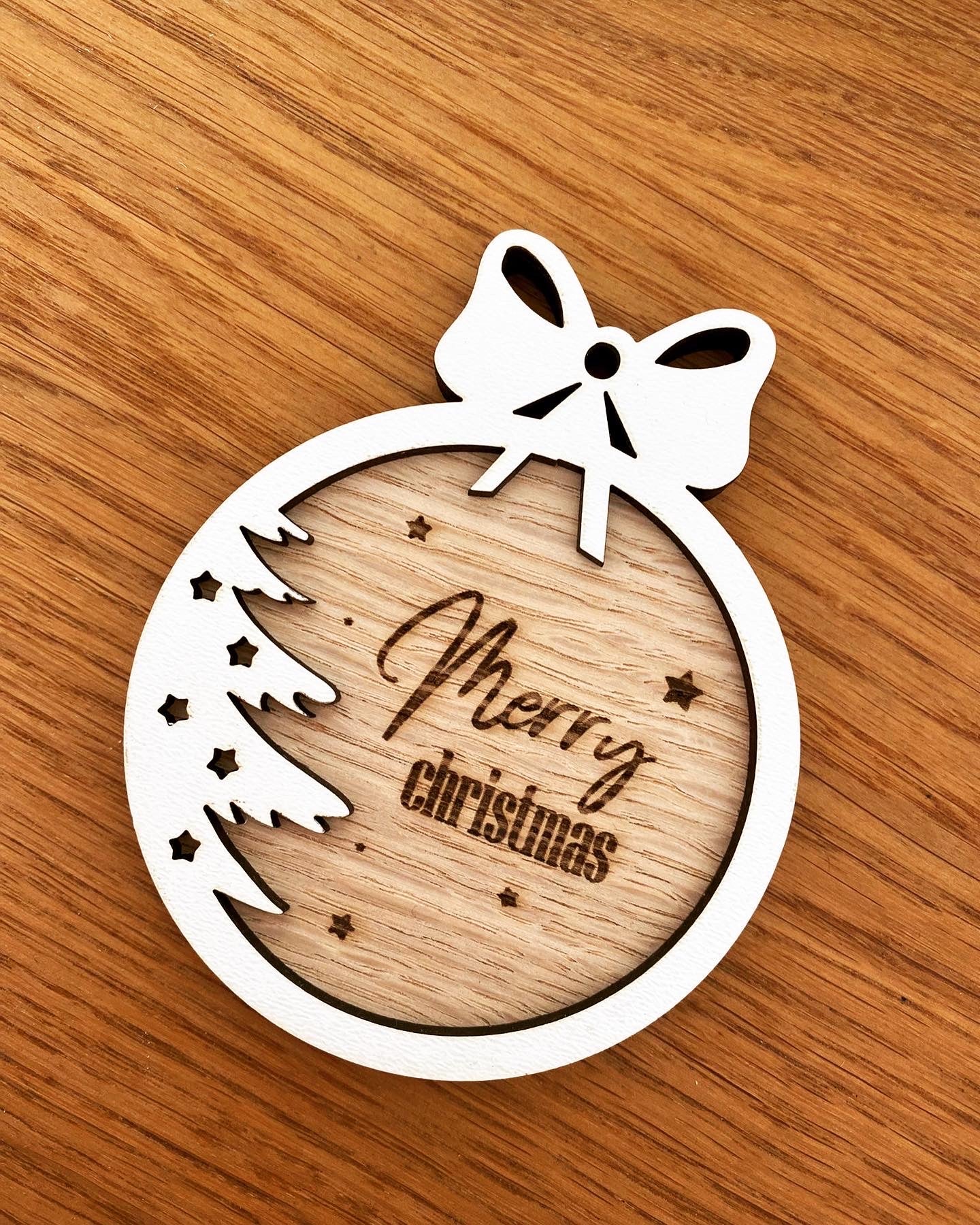 Weihnachtskugel aus edlem Eichenfunier - TE Designz / Timos holzWerkstatt