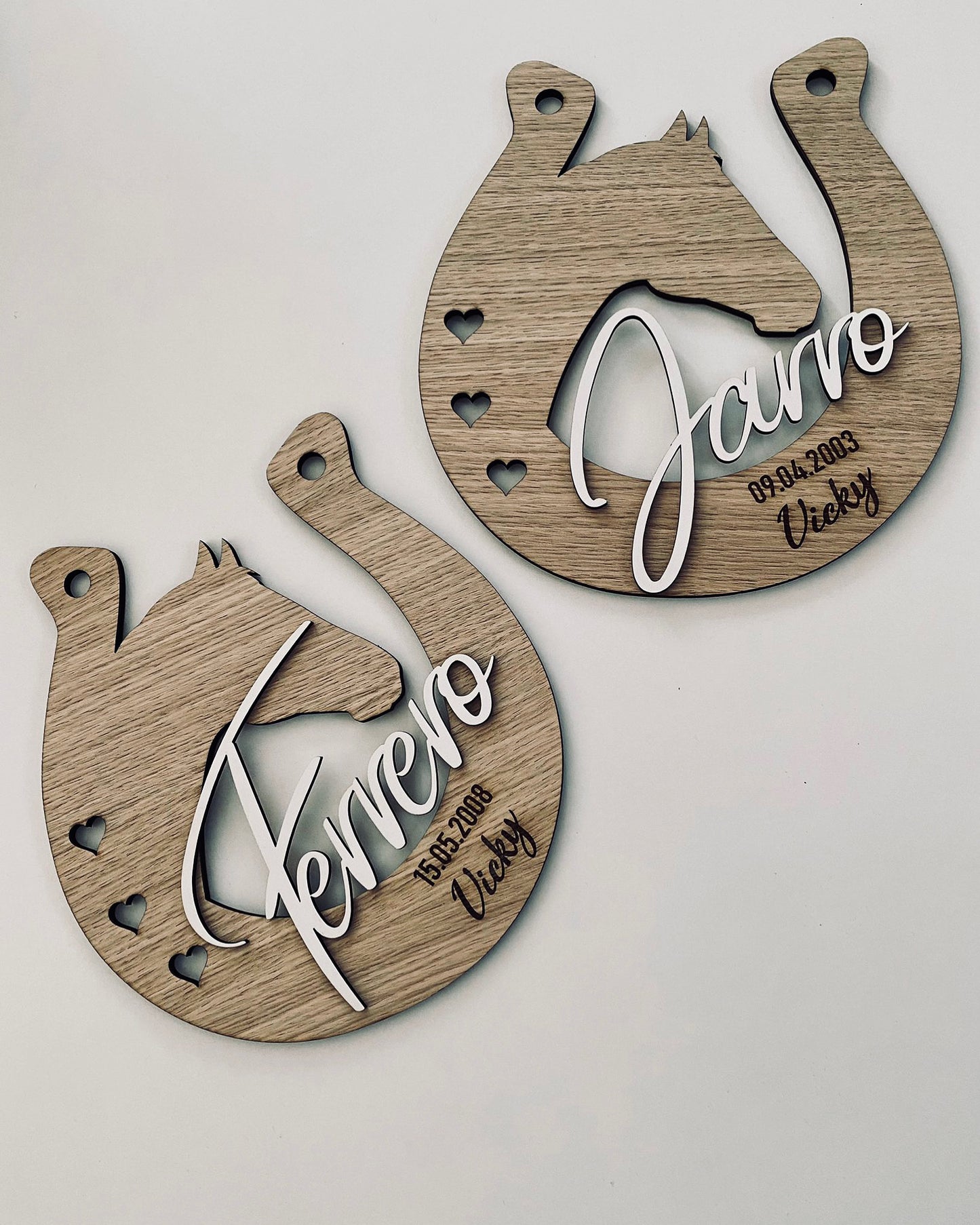 Boxenschild aus Holz / Individuelles Schild für Pferdeboxen - TE Designz / Timos holzWerkstatt