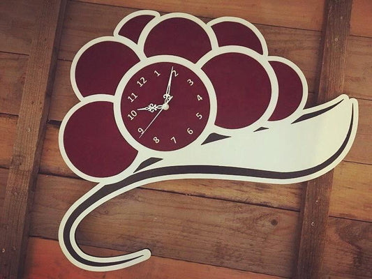 Große, moderne Wanduhr Bollenhut / Schwarzwald - Style - TE Designz / Timos holzWerkstatt