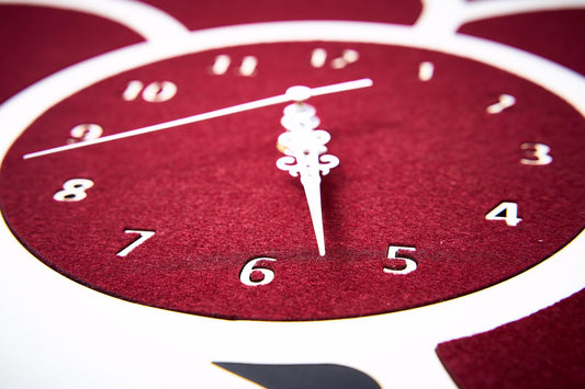 Große, moderne Wanduhr Bollenhut / Schwarzwald - Style - TE Designz / Timos holzWerkstatt